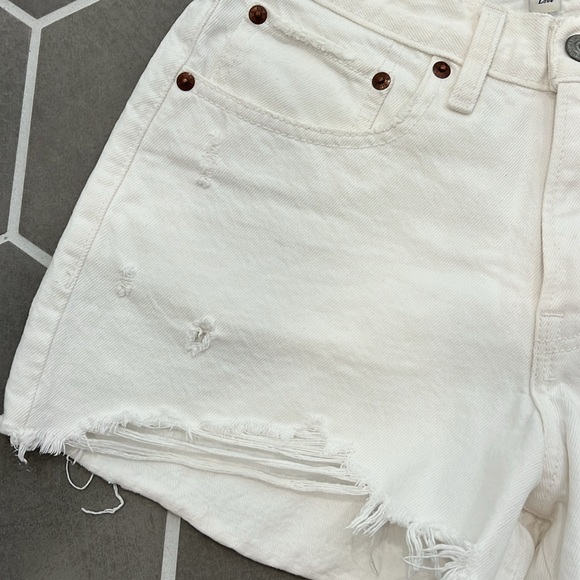 Abercrombie & Fitch Curve Love Mid Rise Boyfriend Shorts - Picture 4 of 6